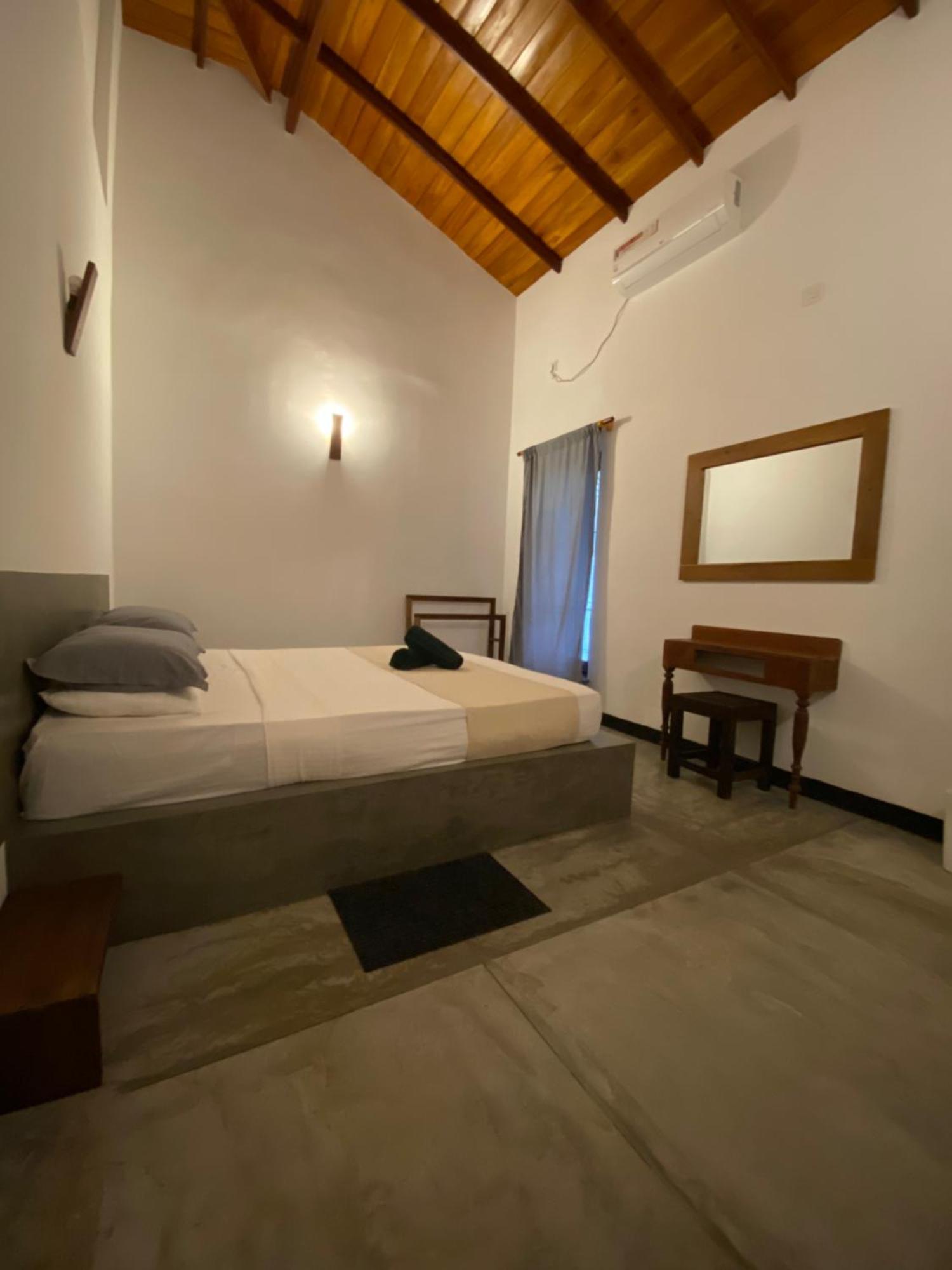 Secret House Apartment Dikwella Luaran gambar