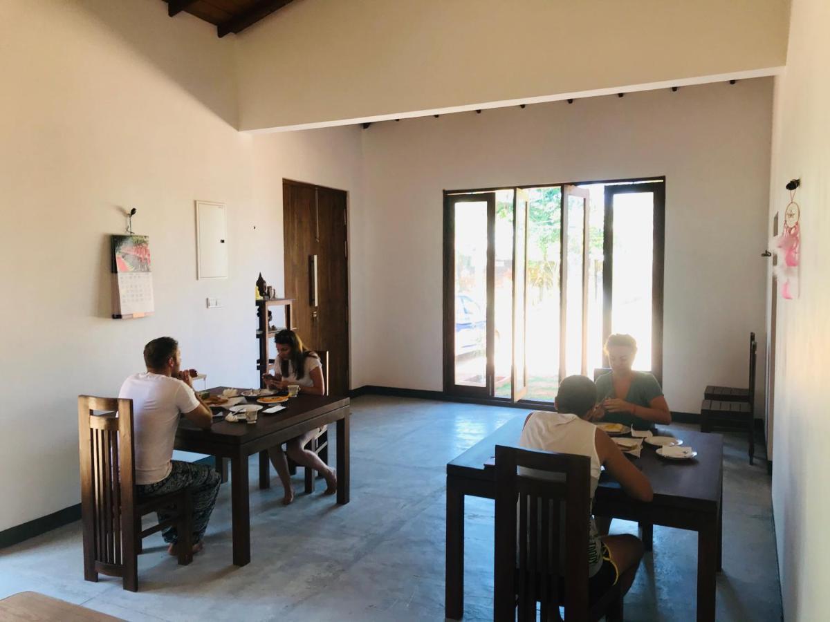 Secret House Apartment Dikwella Luaran gambar
